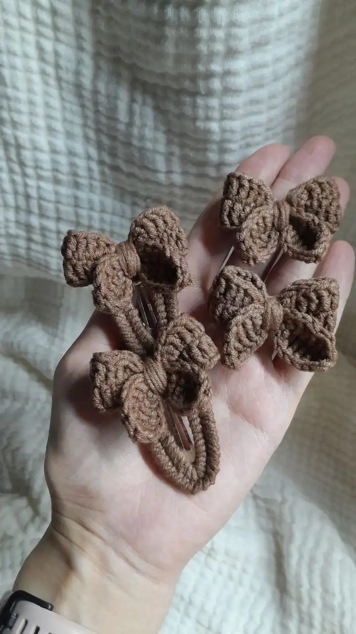 Резиночки и заколочки ручной работы