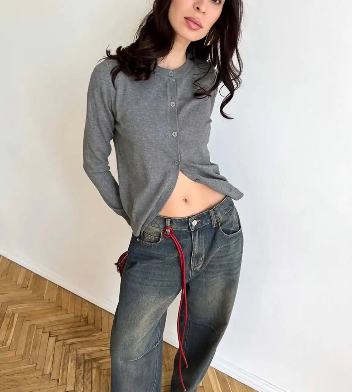 Джинсы и кардиган в Волгограде