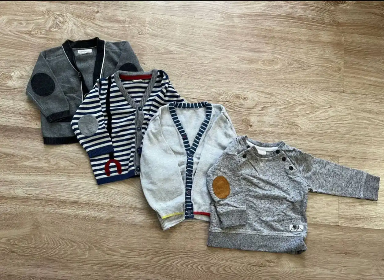 Отдам бесплатно джемпера для мальчика 6-9 мес