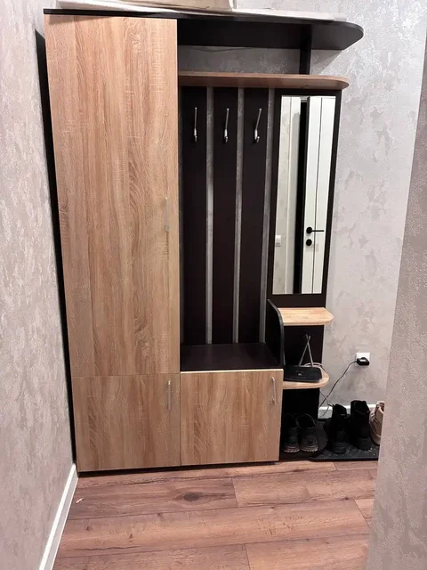 Продам прихожий шкаф - Мебель в Волгоград