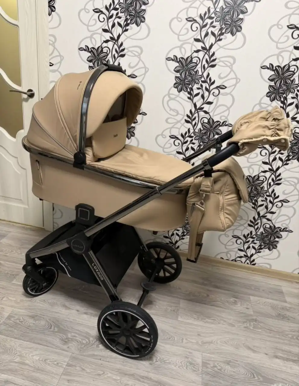 Детская коляска б/у в хорошем состоянии с комплектом аксессуаров - Коляски (Товары для детей) в Волгоград