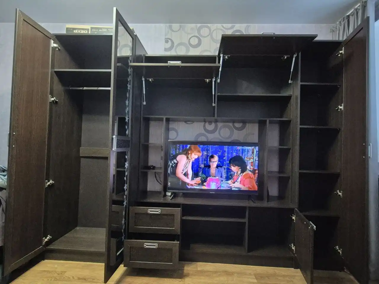 Продам стенку - Мебель (Для дома и дачи) в Волгоград