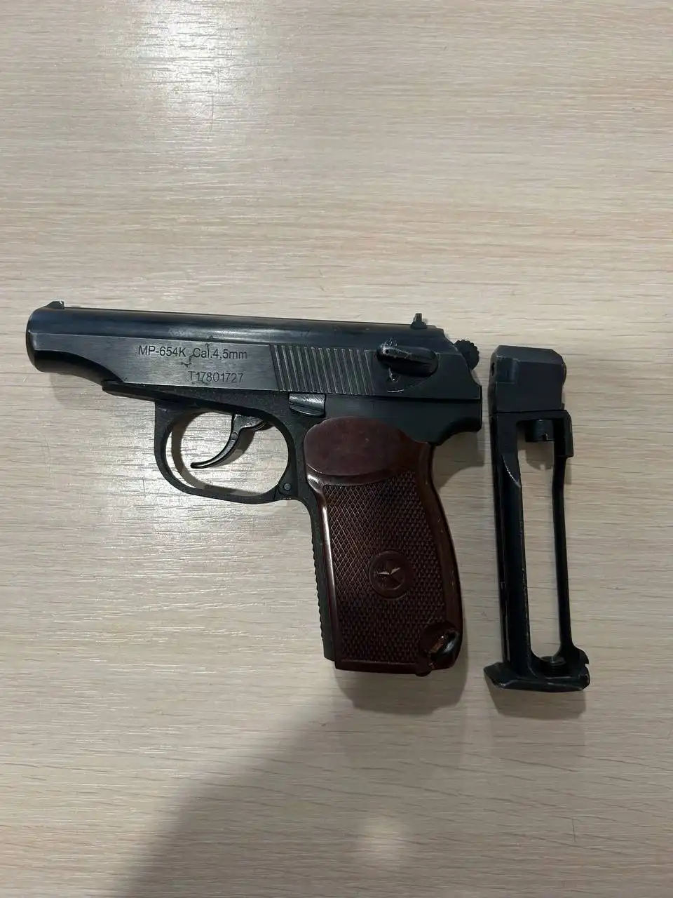 Продажа пневматического пистолета Макарова в Центральном районе Волгограда - Пневматическое оружие (Хобби и отдых) в Волгоград