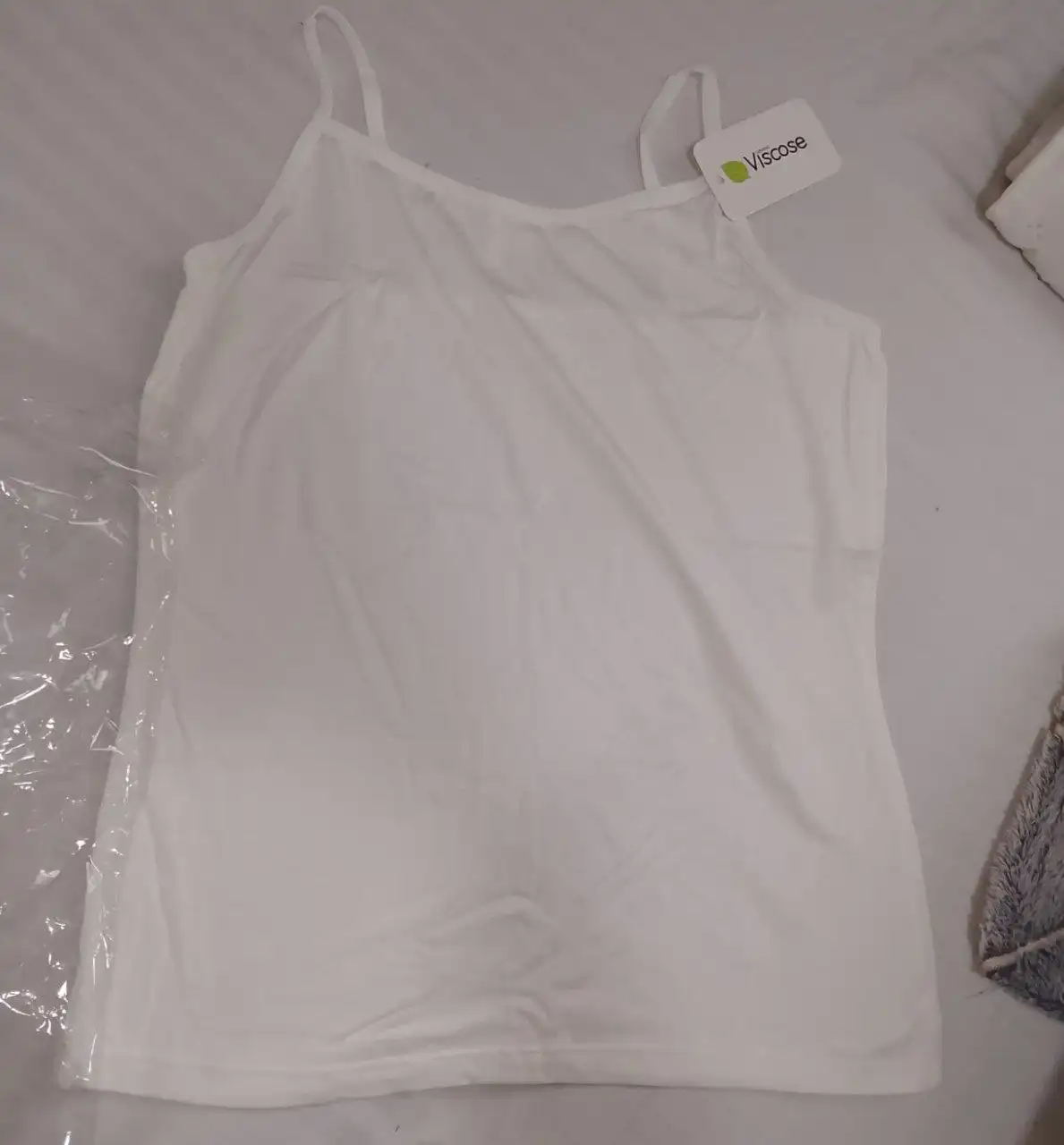 Новые маечки на бретельках размер 44 S - Женская одежда (Одежда) в Волгоград