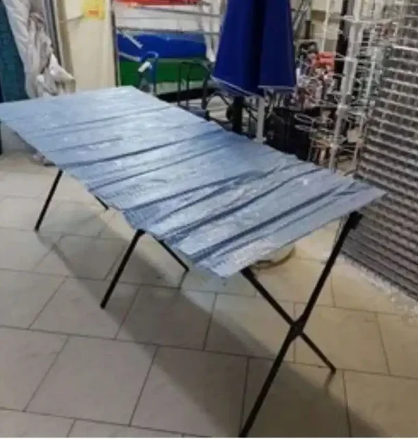 Продажа столов: уличный торговый, компьютерный и решетка - частное объявление в Волгоград