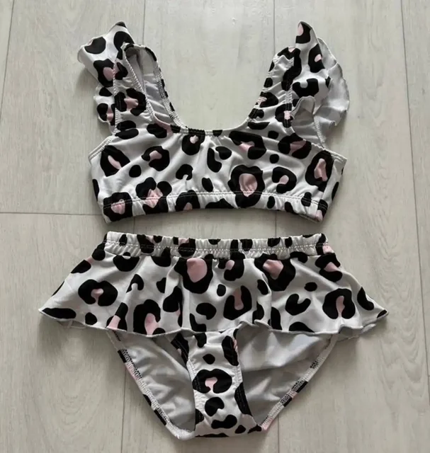 Отдам новый купальник для девочки размер 146-152 - Товары для детей в Волгоград