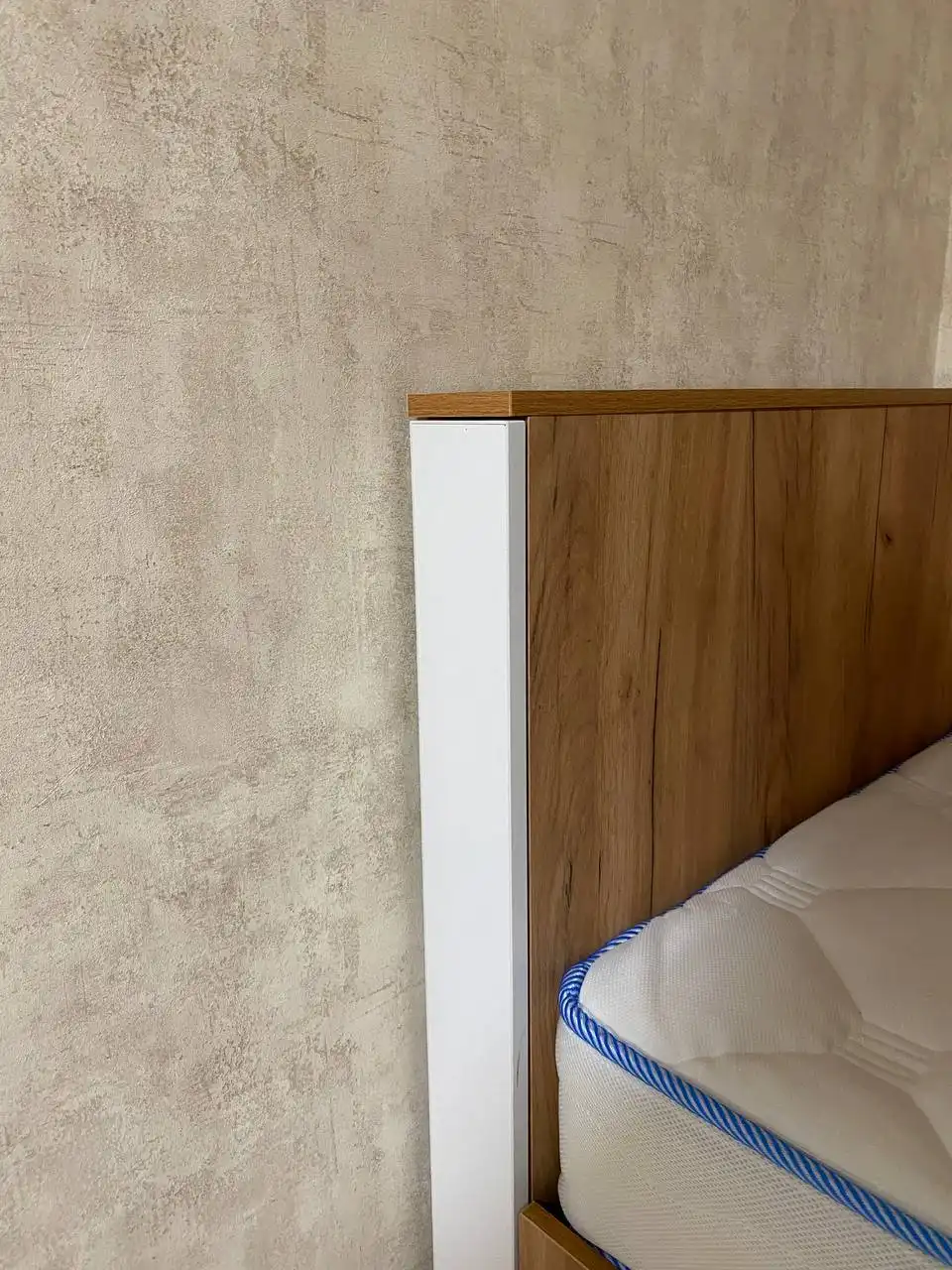 Продается кровать с матрасом - Мебель (Для дома и дачи) в Волгоград