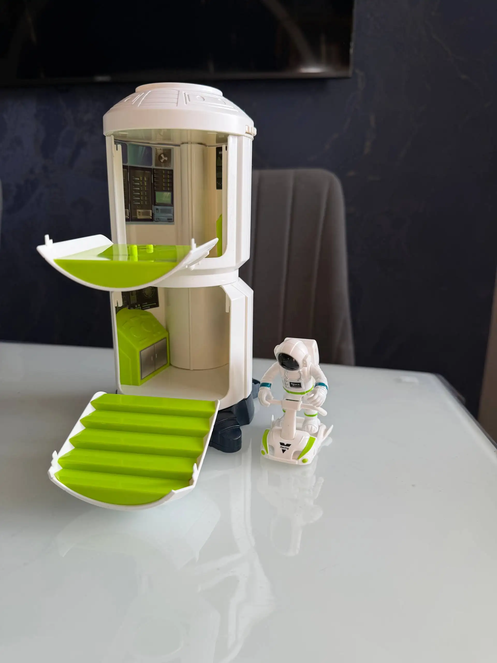 Космический корабль детский новый - Игрушки (Барахолка) в Волгоград