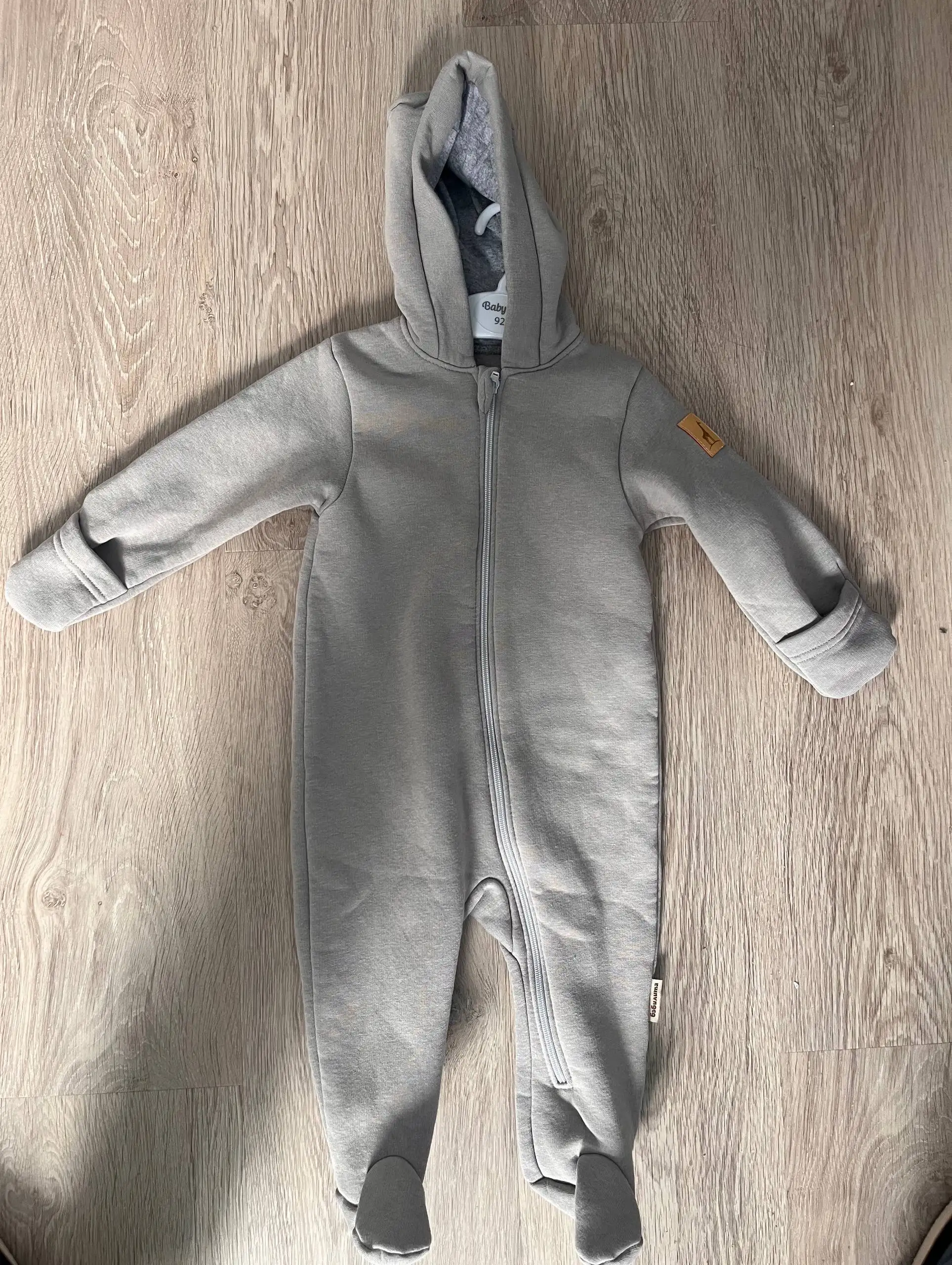 Детская одежда: комбинезоны и комплект на выписку - Одежда для детей (Товары для детей) в Волгоград