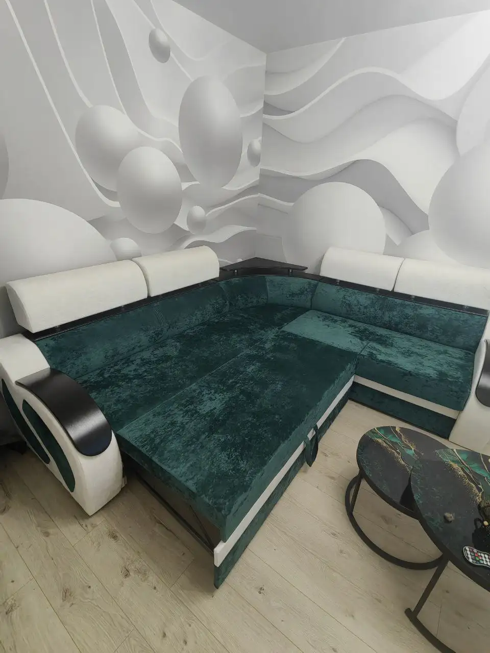 Продам угловой диван и кресло-качалку - Мебель (Для дома и дачи) в Волгоград