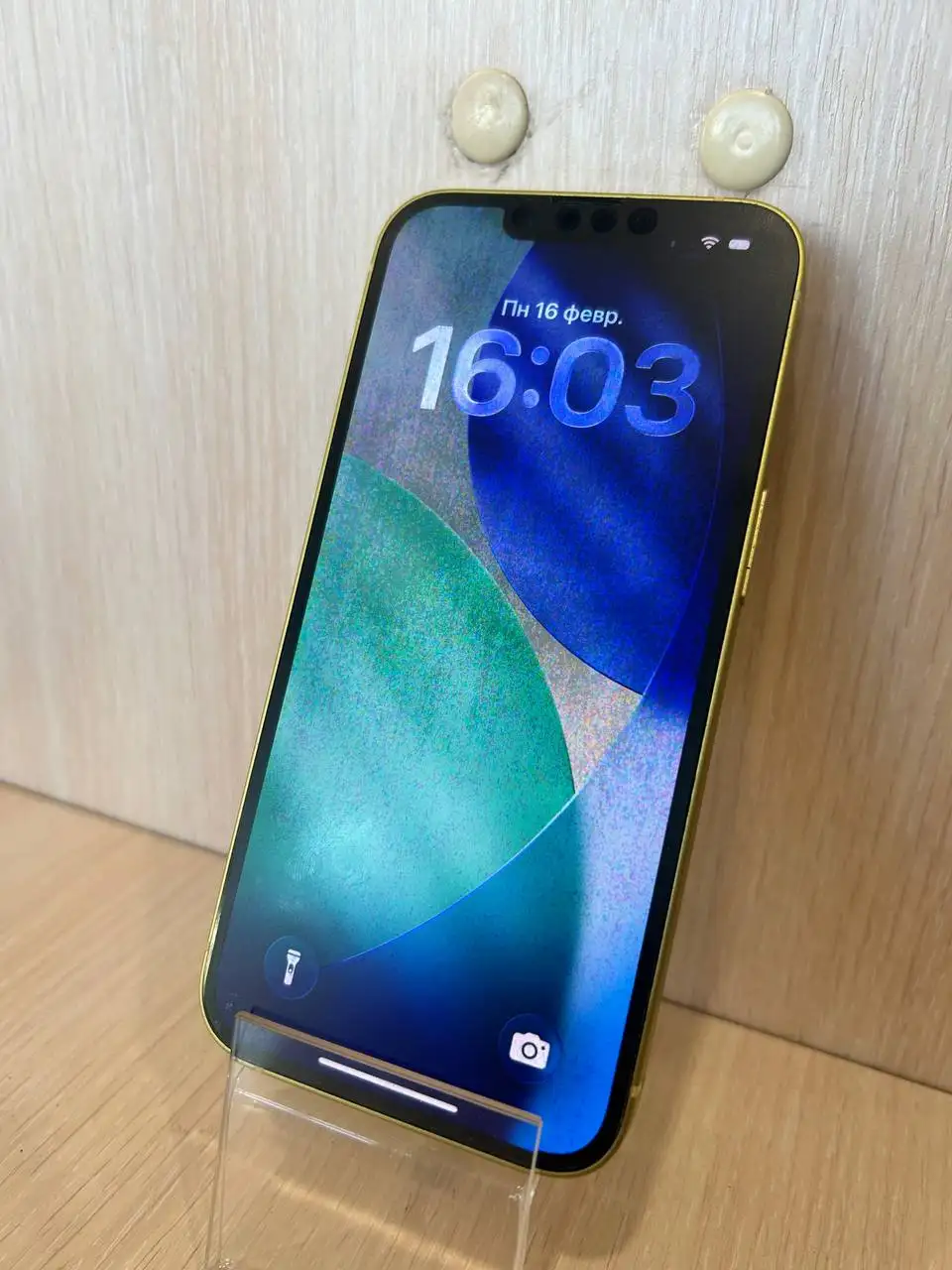 Apple iPhone 14 256Gb с дефектом экрана - Смартфоны (Электроника) в Волгоград