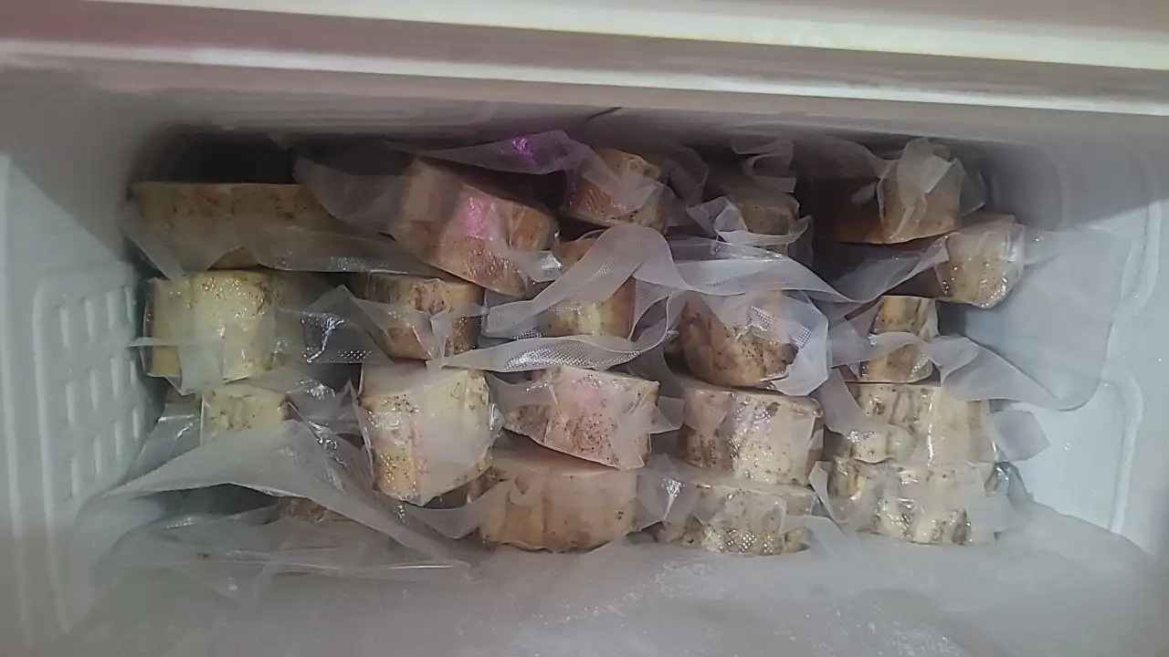 Сало в вакуумной упаковке от Леночки - Продукты питания (Барахолка) в Волгоград