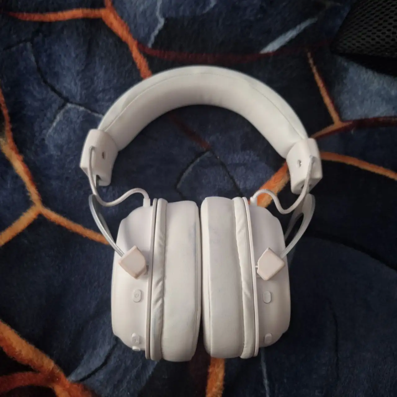 Беспроводные игровые наушники б/у - Аудиотехника (Электроника) в Волгоград