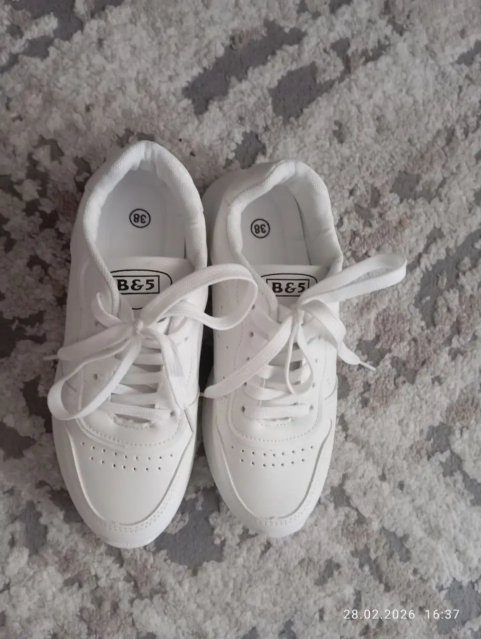 Новые кроссовки размер 38 - Обувь (Одежда) в Волгоград