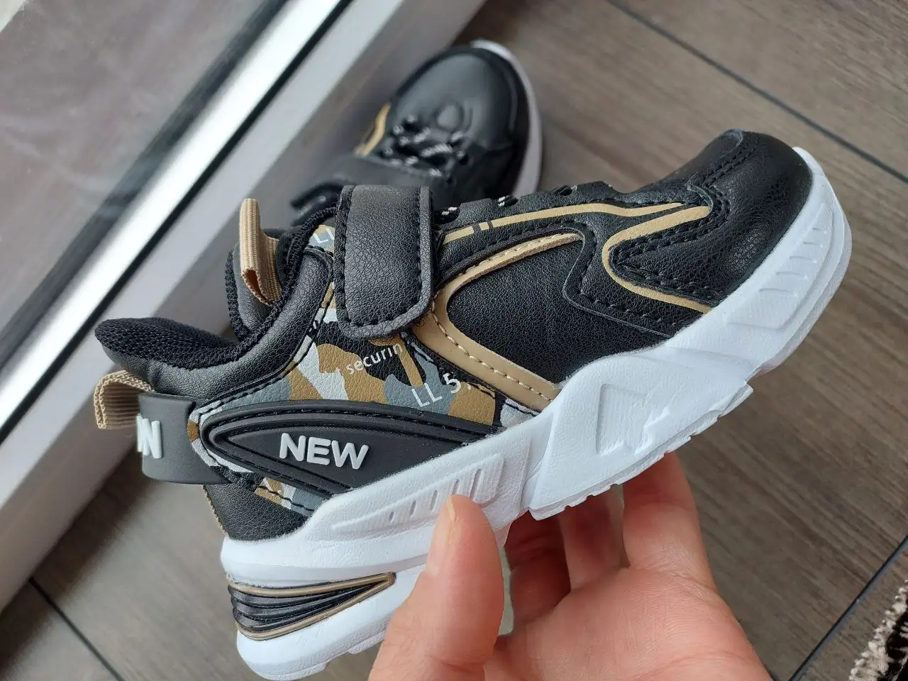 Новые кроссовки 26 размер - Обувь (Одежда) в Волгоград