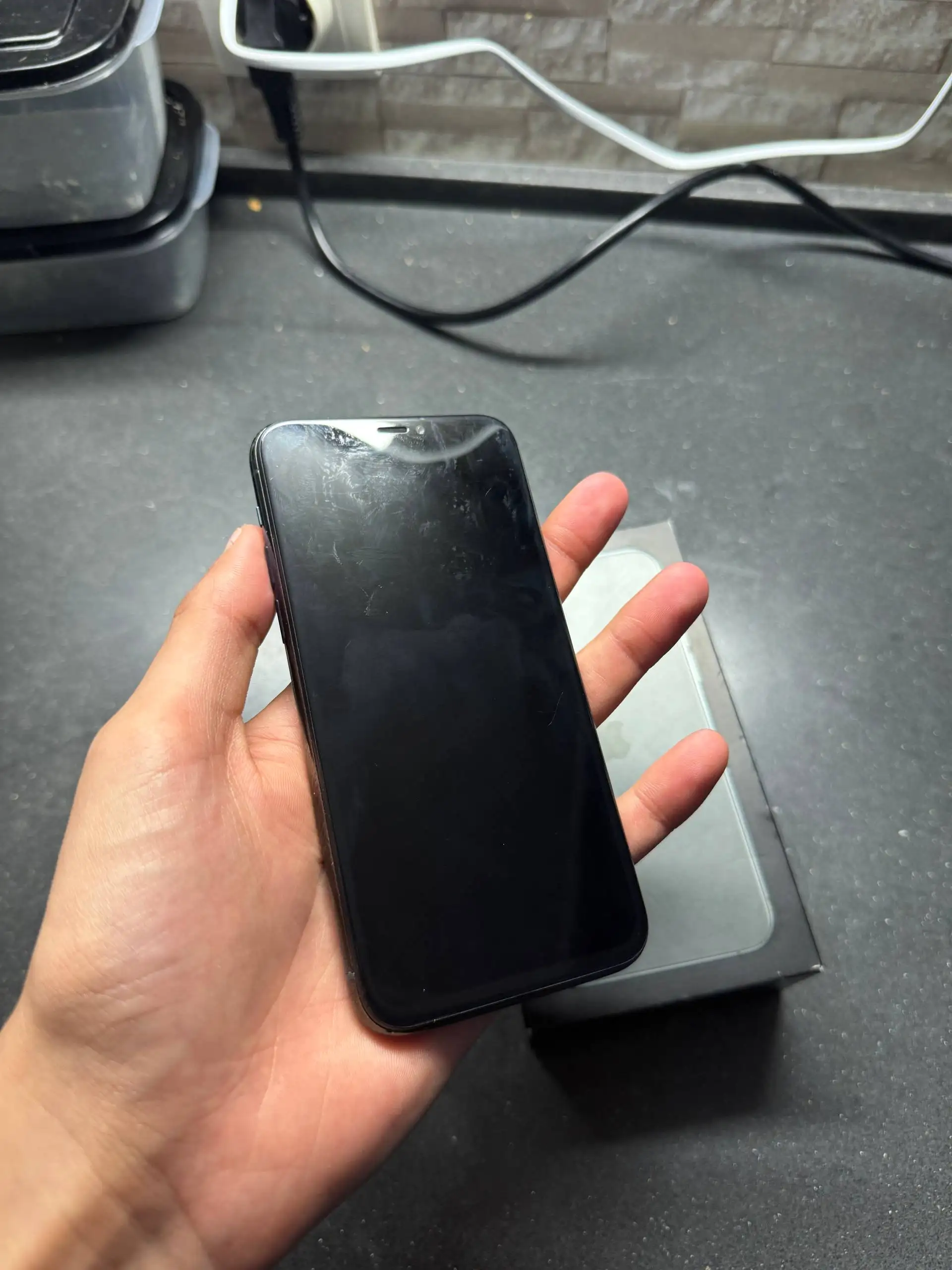 Продажа б/у iPhone и VR-очков Oculus Quest 3s в Волгограде - Смартфоны и планшеты (Электроника) в Волгоград