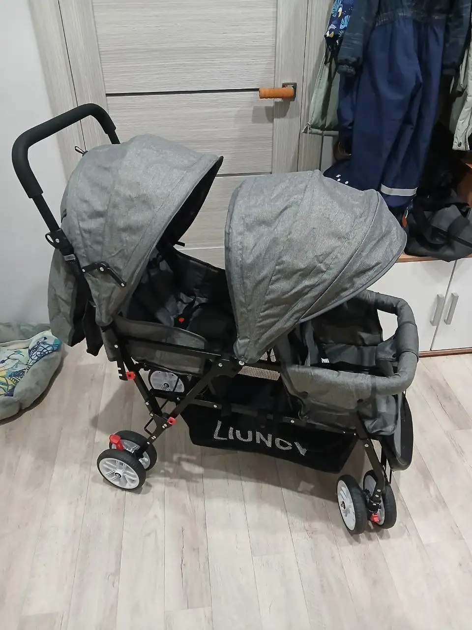 Новая коляска для детей - Коляски (Товары для детей) в Волгоград