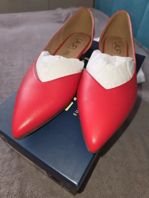 Продам новые кожаные туфли - Штаны/Брюки в Волгоград