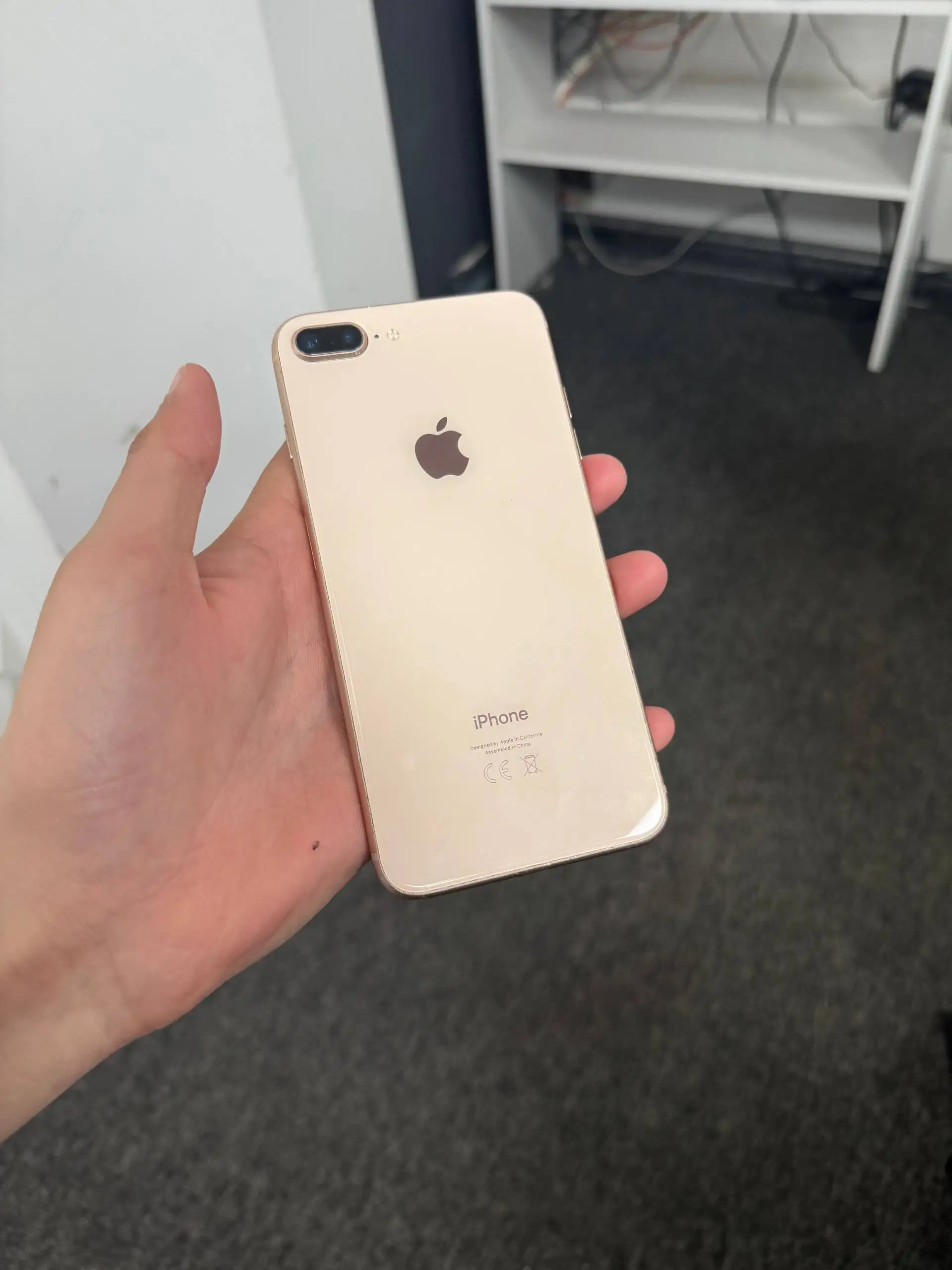 iPhone 8 Plus 64гб с заменой АКБ и заднего стекла - Смартфоны (Электроника) в Волгоград