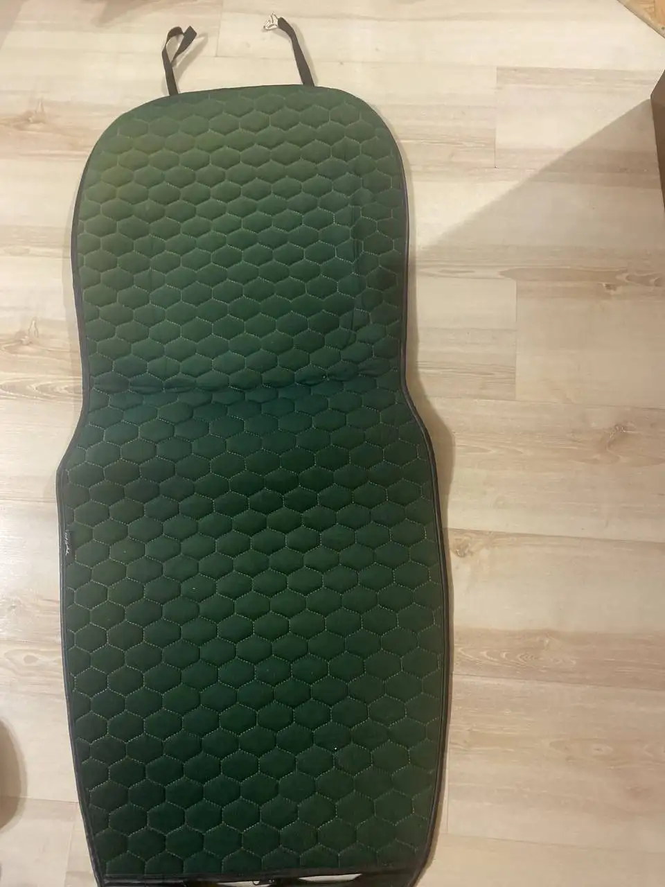 Отдам накидки на передние сидения авто - Аксессуары (Авто) в Волгоград