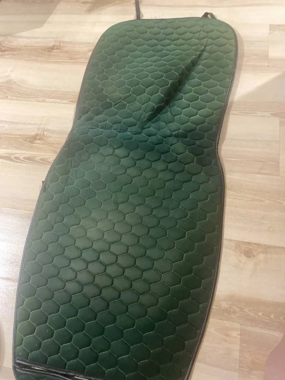 Отдам накидки на передние сидения авто - Аксессуары (Авто) в Волгоград