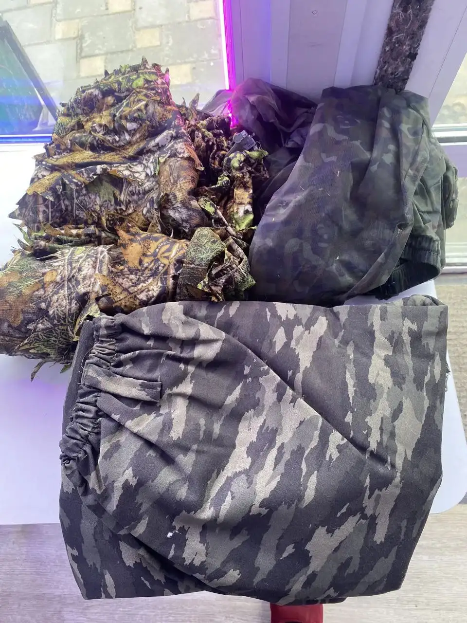 Бронолид и гемостатик, вещи мужские - Барахолка в Волгоград