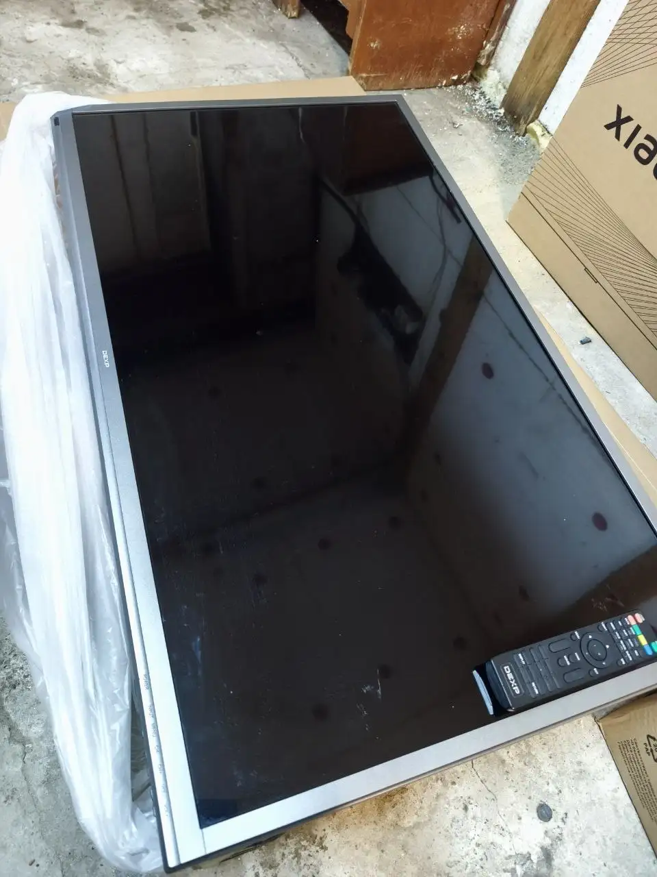 Продам 2 телевизора Dexp и Yuno - Телевизоры (Электроника) в Волгоград