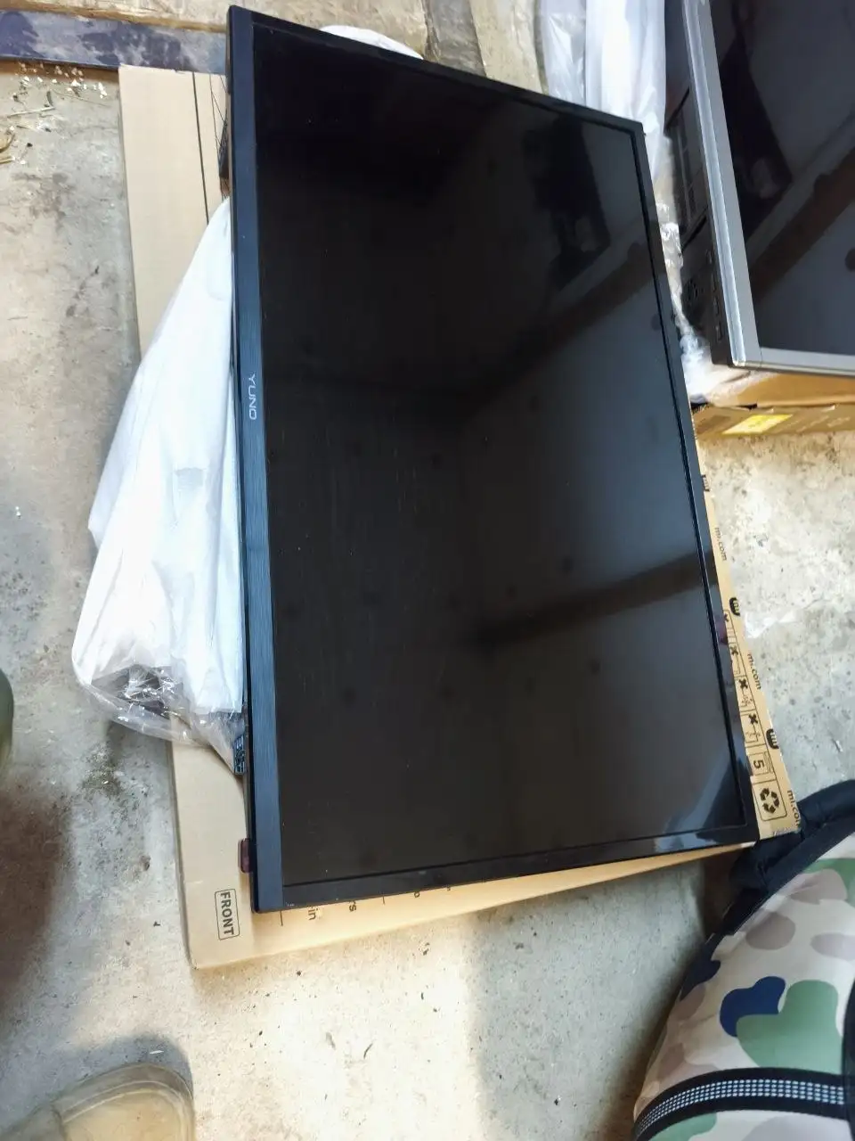 Продам 2 телевизора Dexp и Yuno - Телевизоры (Электроника) в Волгоград