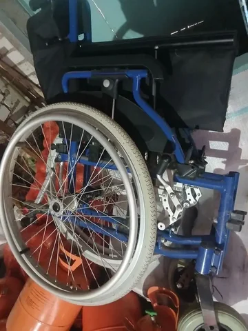 Инвалидная коляска для нуждающихся - Спортивный инвентарь в Волгоград