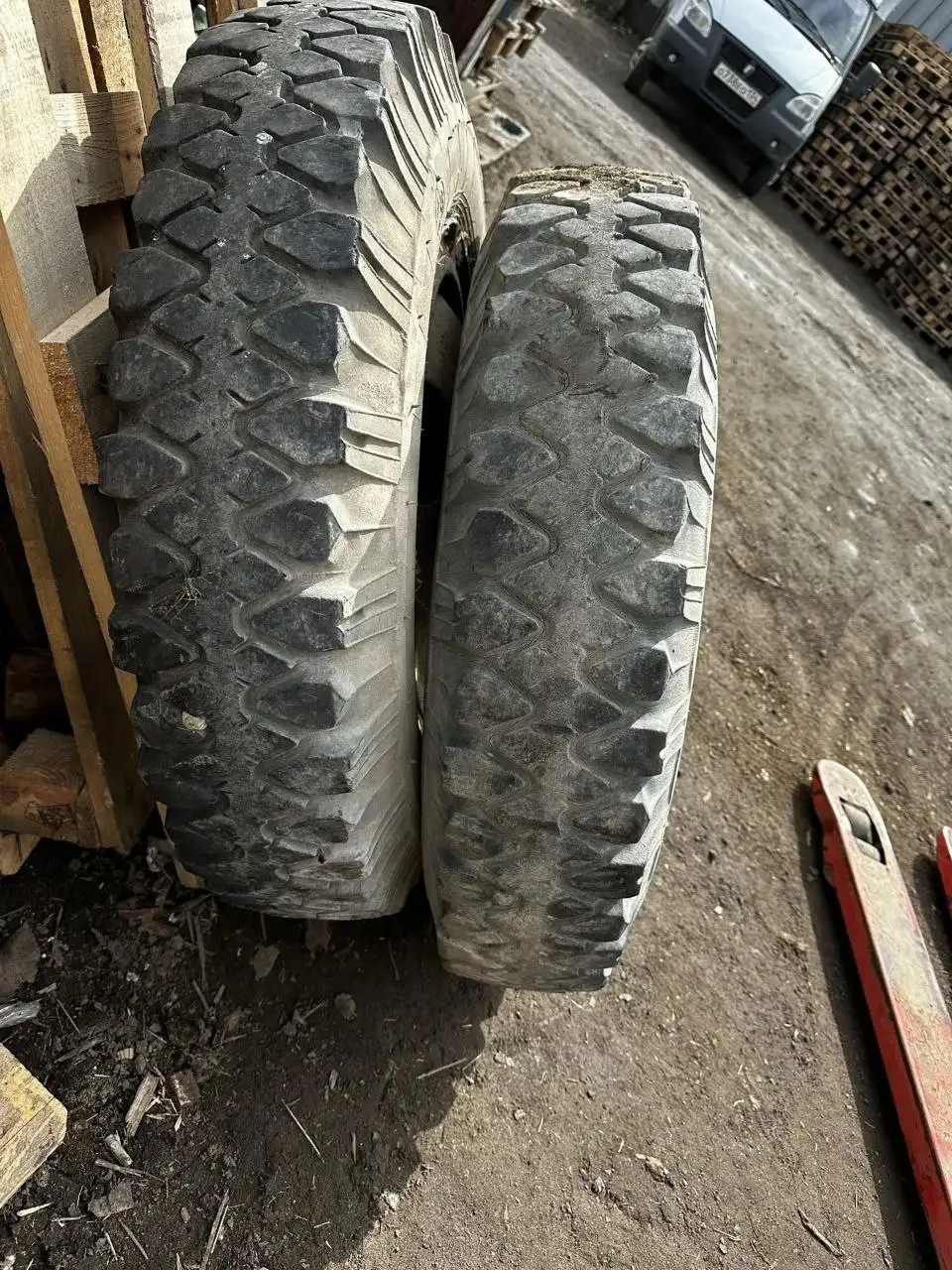 Два колеса с Покровского направления - Колеса (Запчасти) в Волгоград