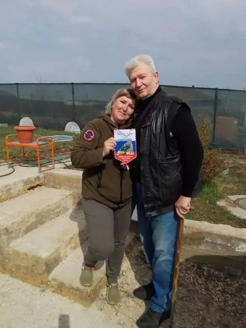 Передача рыбацких сетей, теплой одежды и витаминов для военных - Цветы в Волгоград