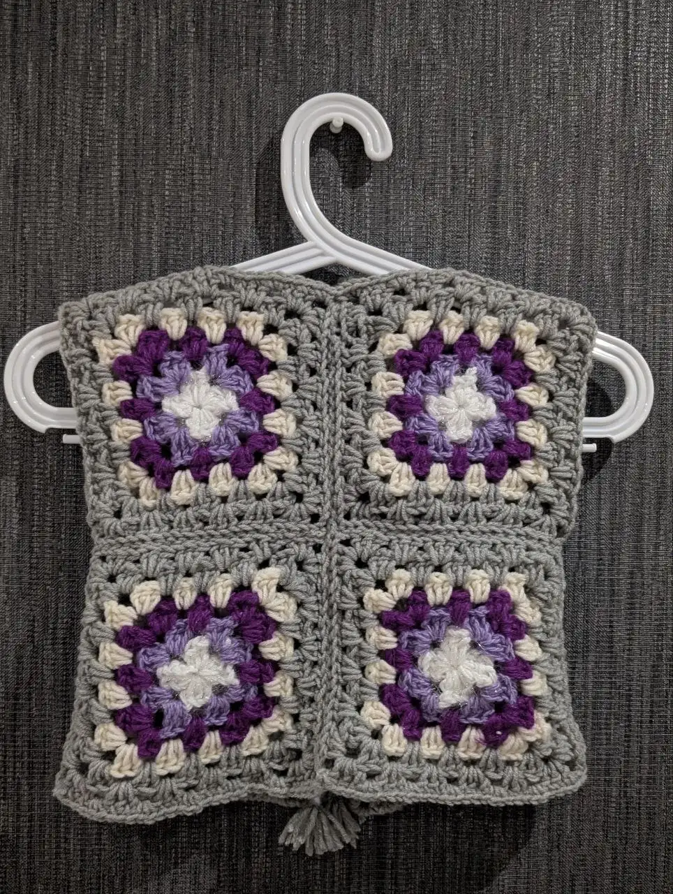 Жилет вязаный ручной работы детский - Детская одежда (Одежда) в Волгоград