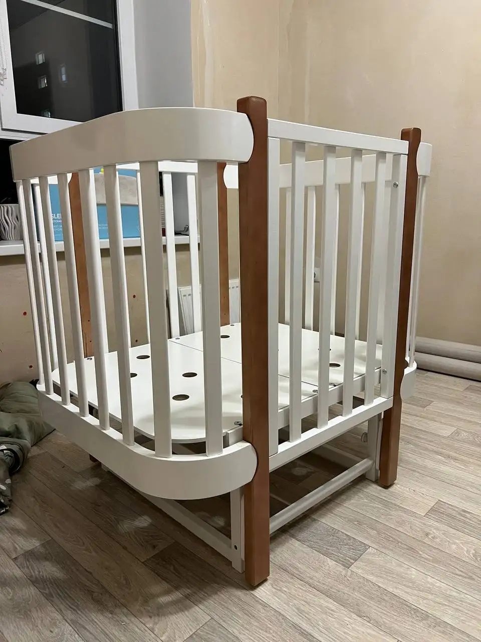 Продажа детской кроватки с матрасом - Детская мебель (Товары для детей) в Волгоград