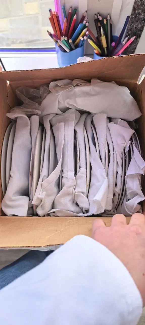 Ткани, постельное белье, тарелки от Елены - Текстиль и посуда (Барахолка) в Волгоград