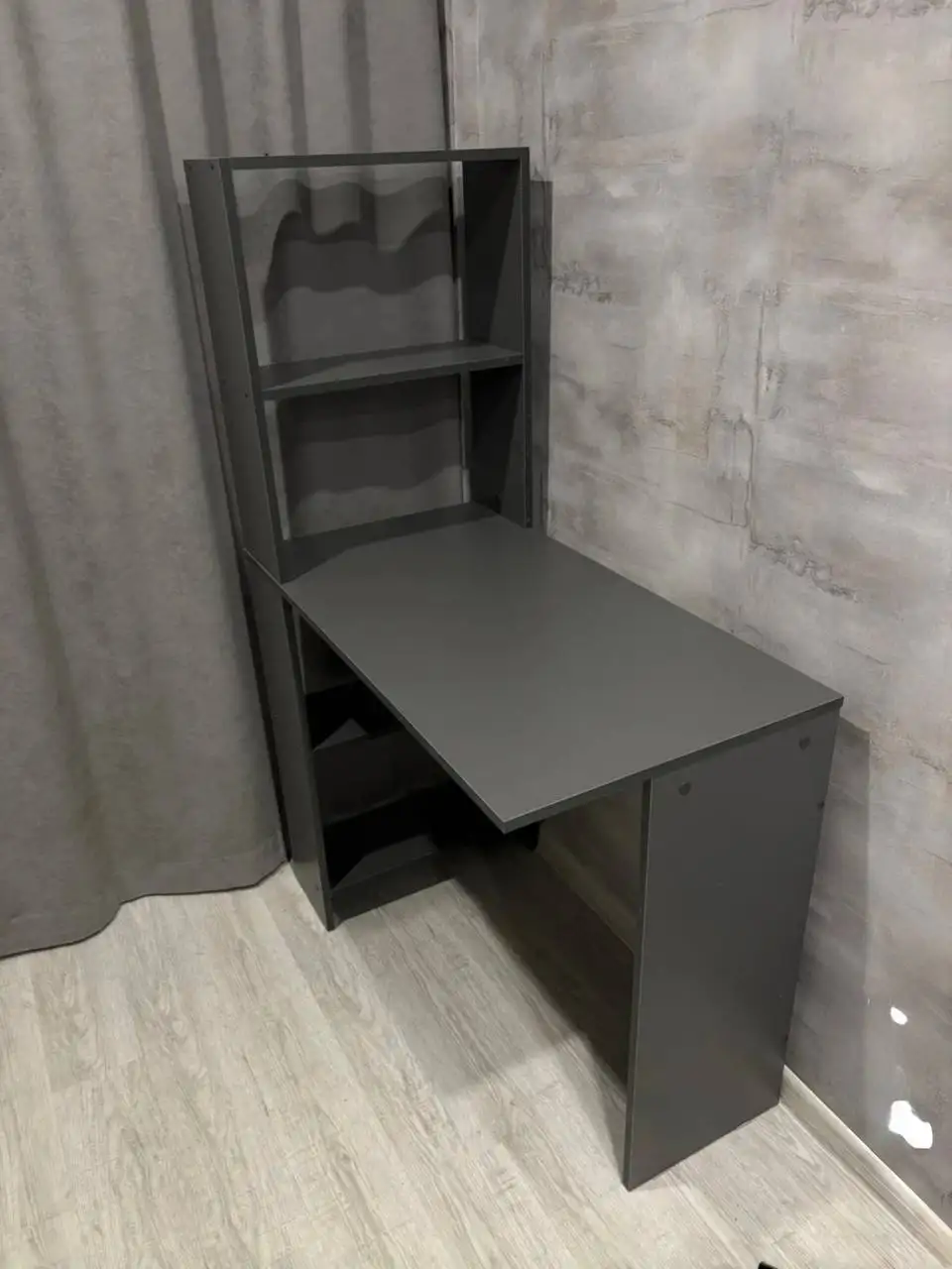 Продам письменный стол в идеальном состоянии - Мебель (Для дома и дачи) в Волгоград