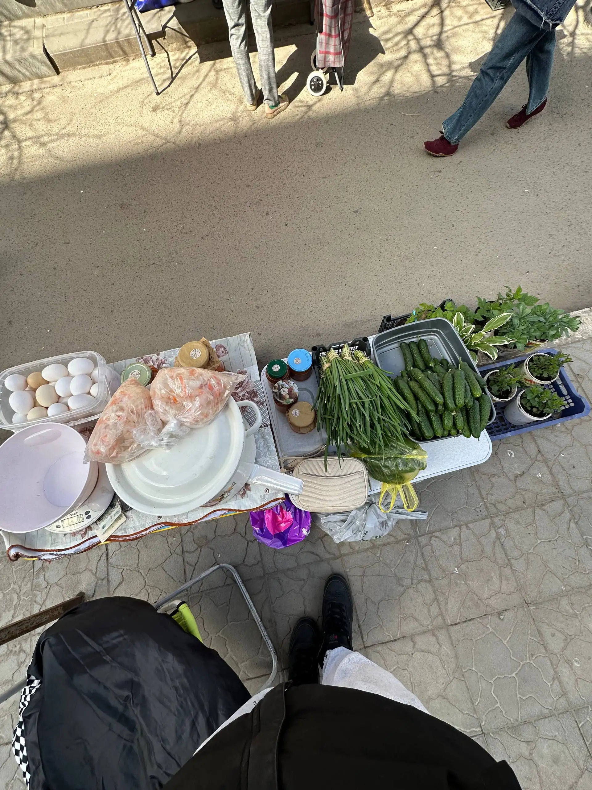 Домашняя продукция: яйца, огурцы, ягоды - Барахолка в Волгоград