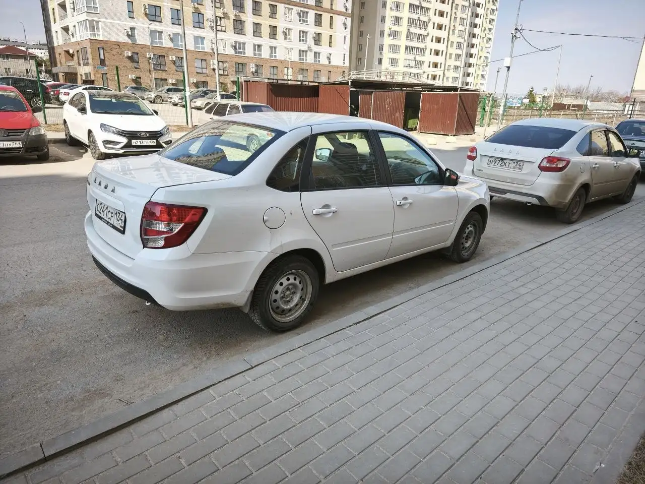 Lada Granta (Гранта) с кондиционером и ЭУР, пробег 3000 км - Легковые автомобили (Авто) в Волгоград
