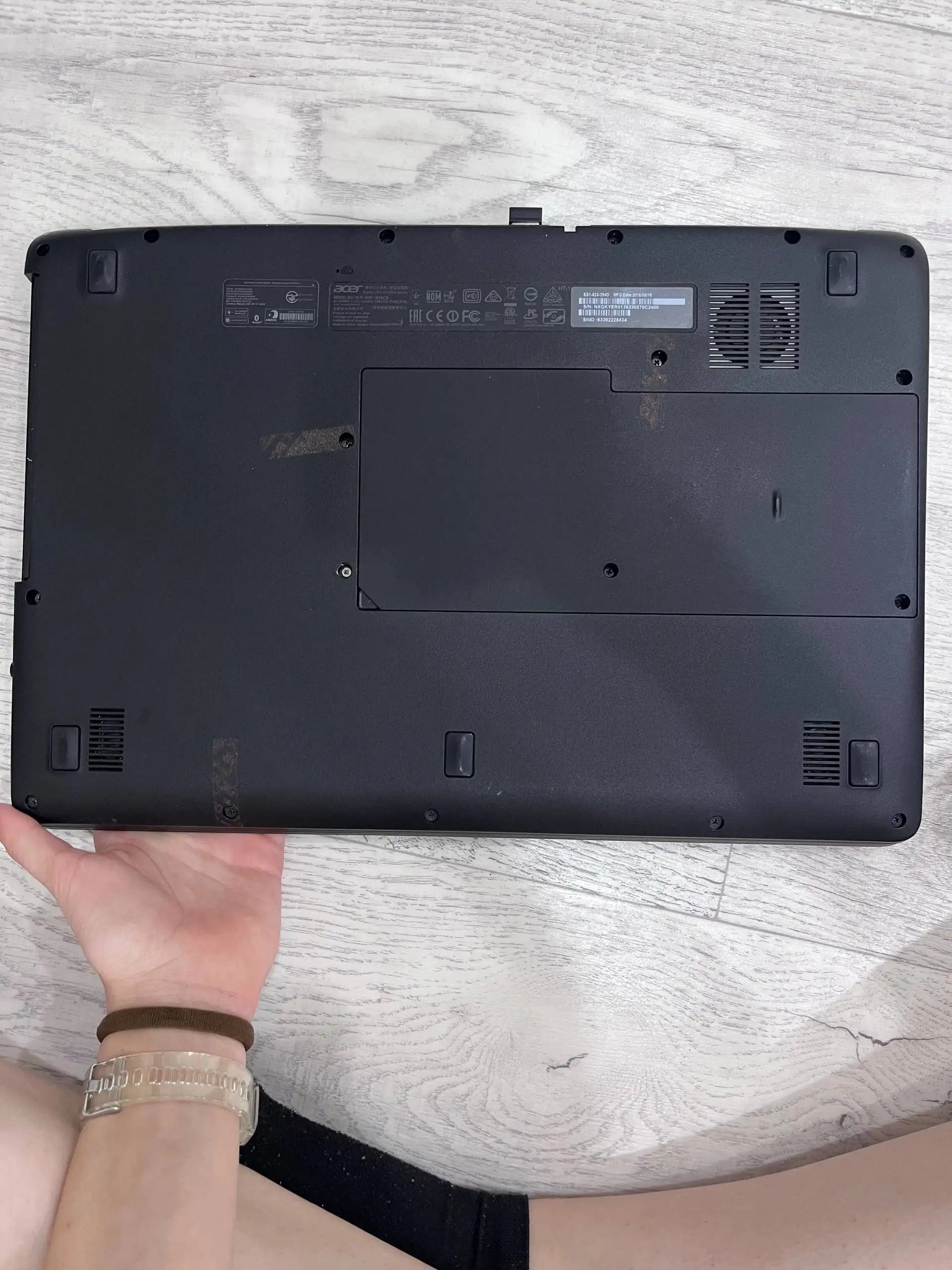 Ноутбук б/у с SSD и новым аккумулятором - Электроника в Волгоград