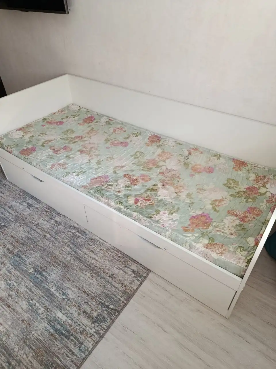 Продам детскую кровать 190x80 см с матрасом и ящиками - Кровати (Мебель) в Волгоград
