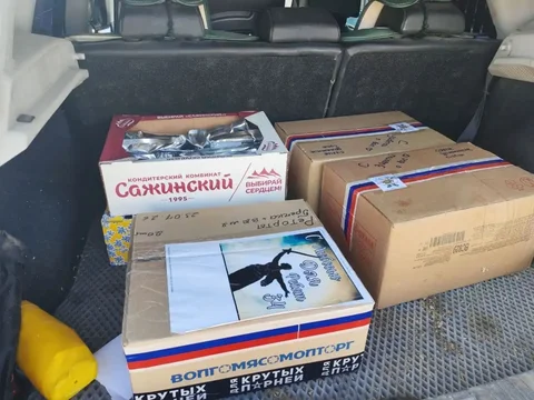 Передала гостинцы для наших ребят на Константиновском направлении - null в Волгоград