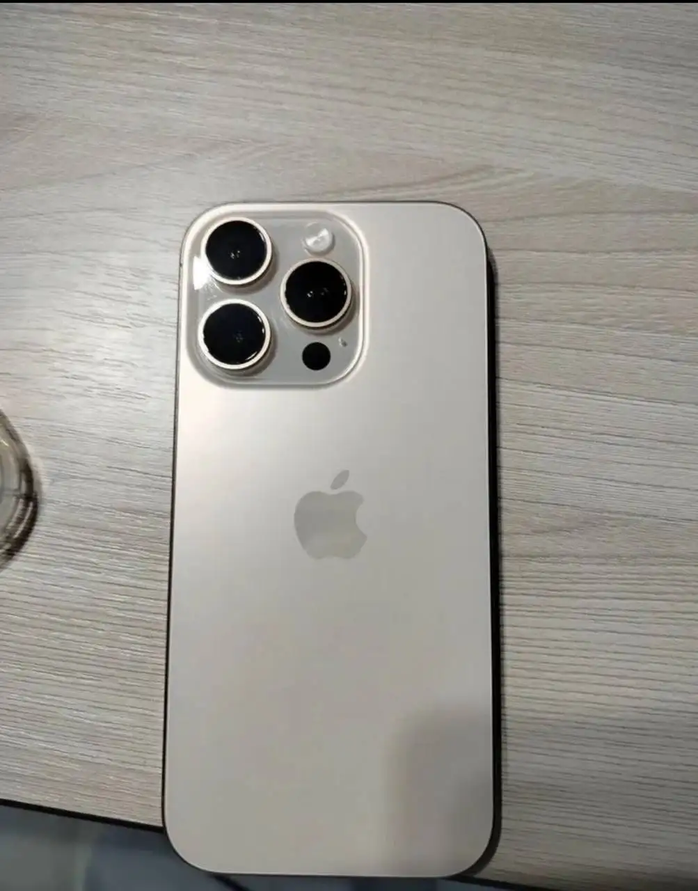 Продам iPhone 16 Pro 128GB (золотистый) - Смартфоны и телефоны (Электроника) в Волгоград