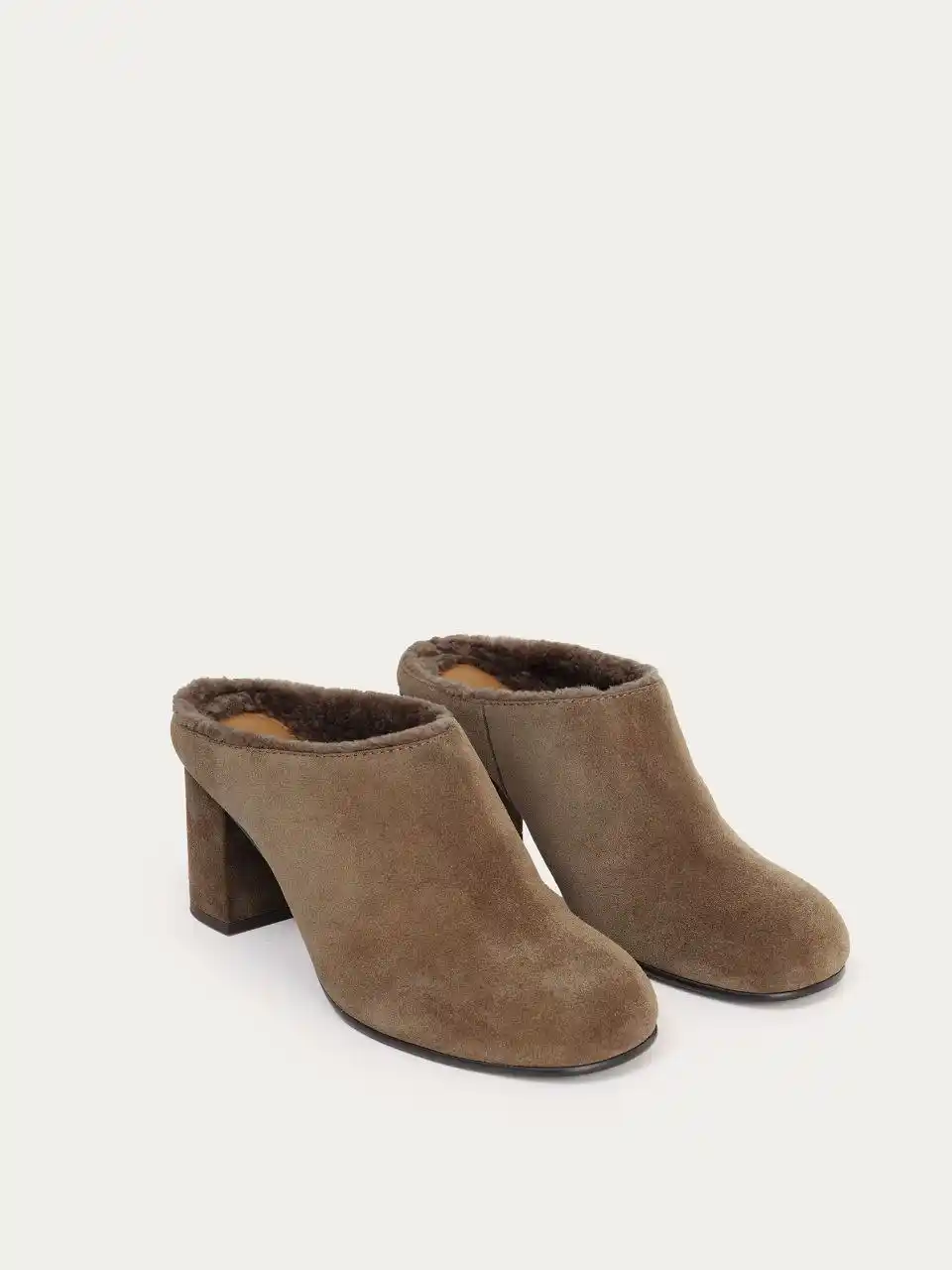 Новые меховые мюли Teddy бренда Present&Simple