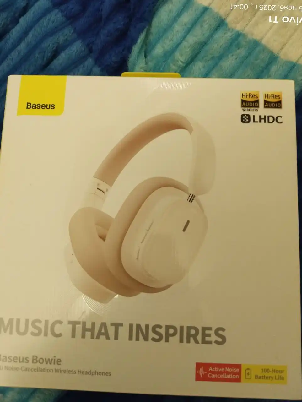 Продам новые наушники