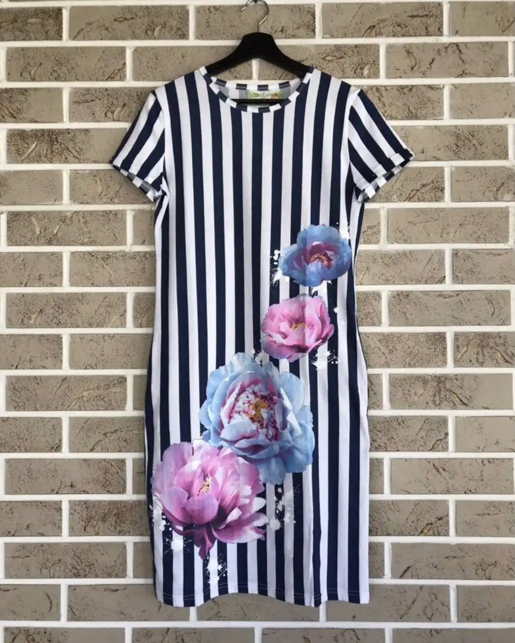 Трикотажное платье с карманами