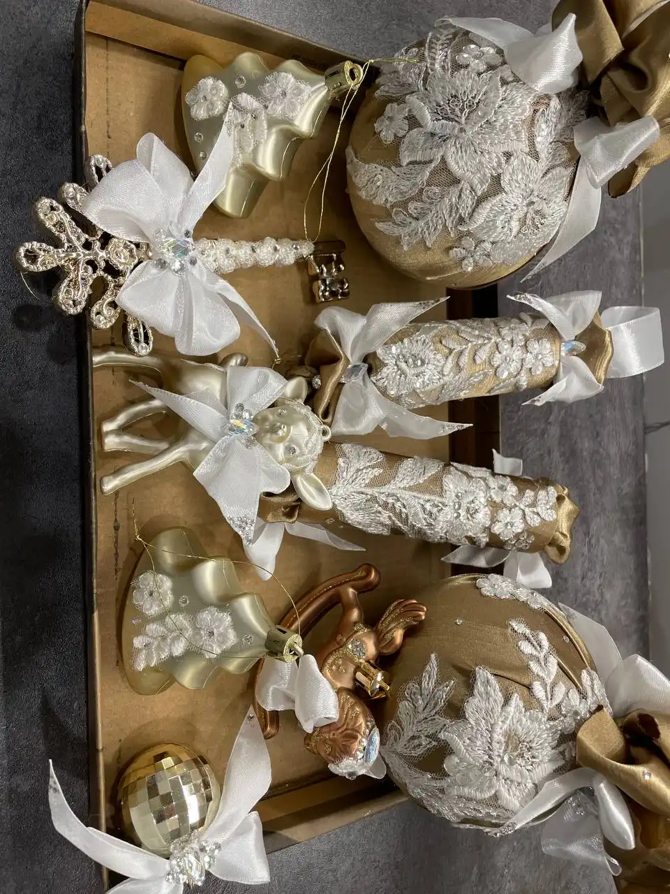 Новогодние наборы игрушек ручной работы