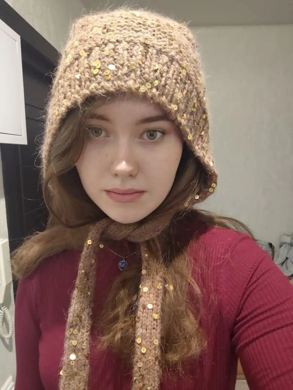 Вязаные шапки с ушками ручной работы