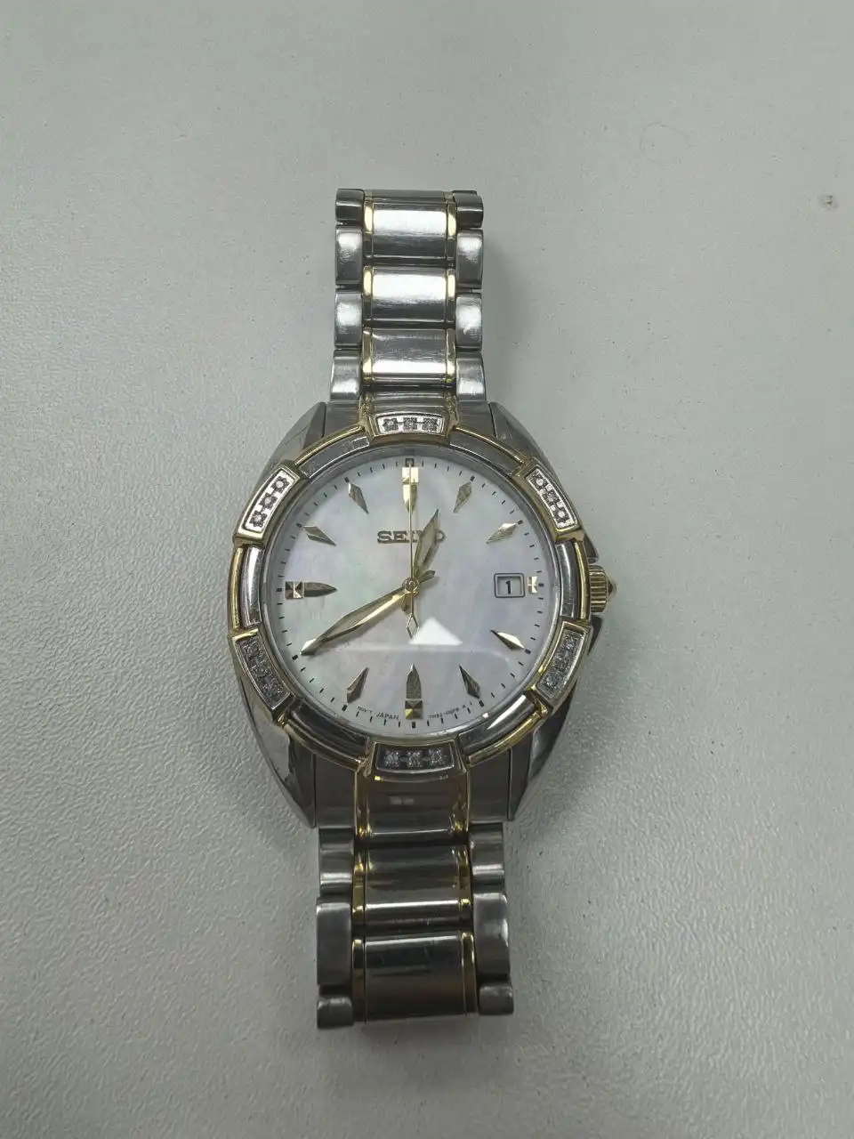 Seiko SKK880 часы с бриллиантами и сапфировым стеклом