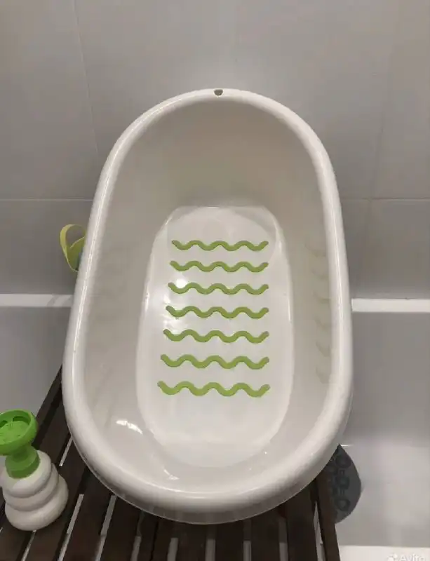 Ванночка ИКЕА с шезлонгом в подарок