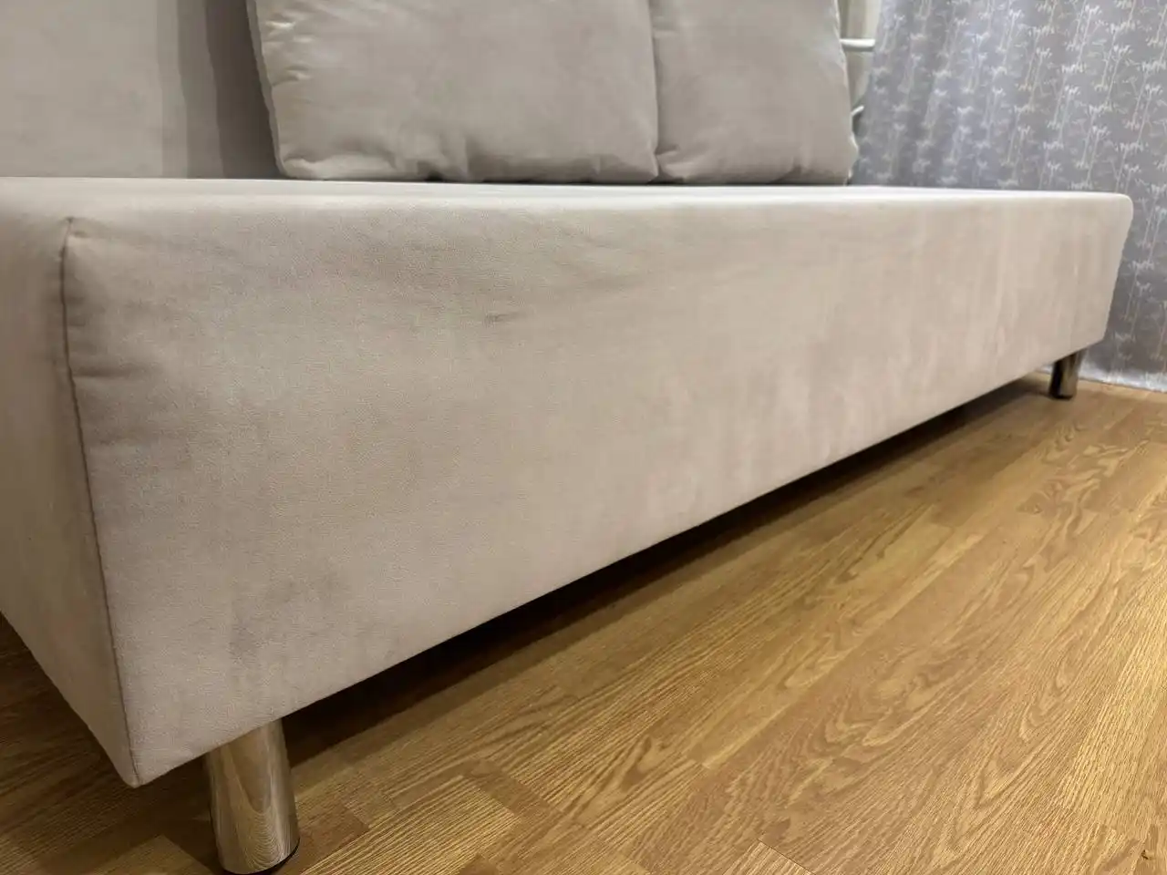 Продам новый диван