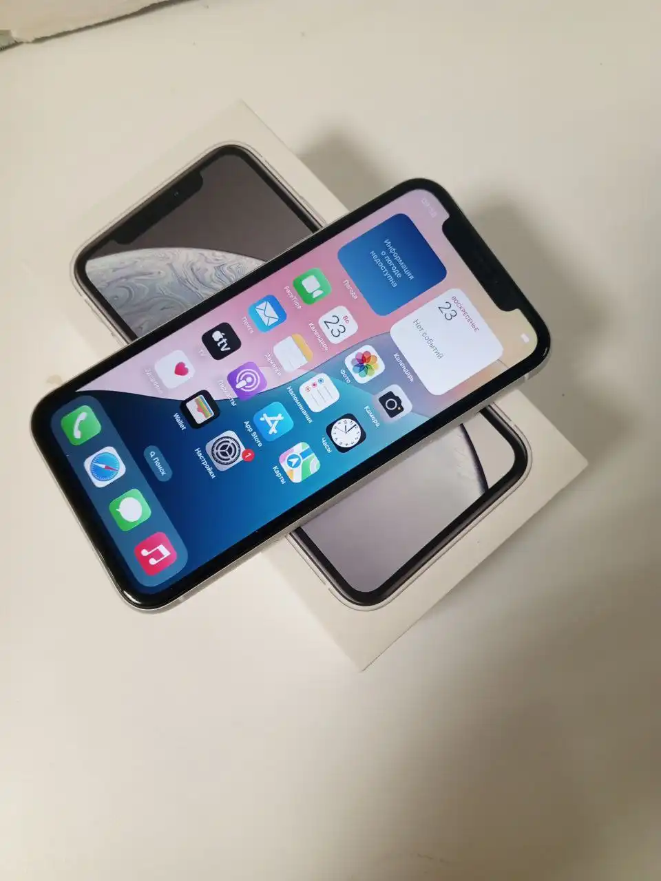 Продаю iPhone Xr
